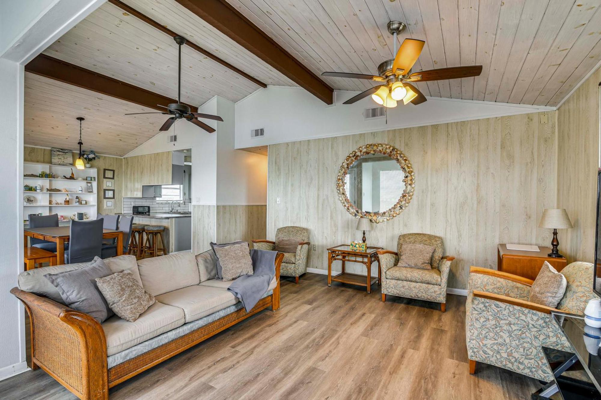 Galveston Home With Spacious Deck Steps To Beach! Экстерьер фото